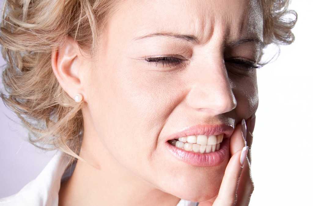 Болит зуб. Горечь во рту при приеме антибиотиков